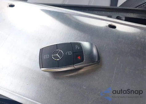 2020 Mercedes-Benz Glb 250 z USA, uszkodzony, nr VIN W1N4M4GB0LW021638